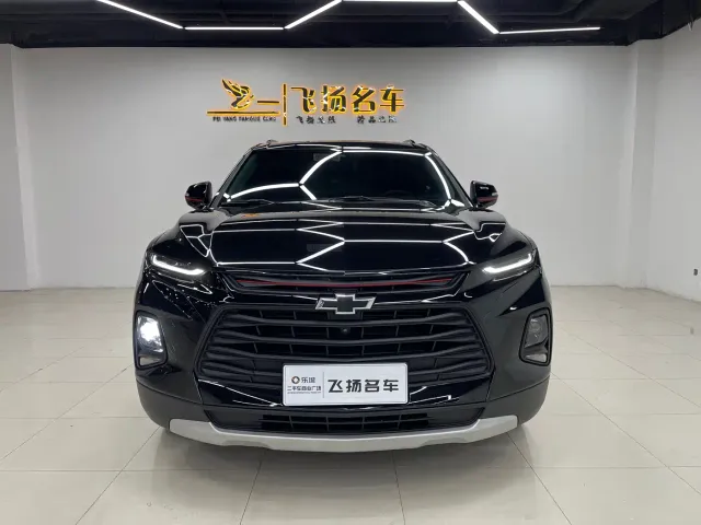 Chevrolet Trailblazer — Фото автомобиля 2