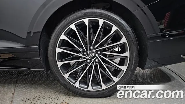 Hyundai Grandeur GN7 — Фото автомобиля 6