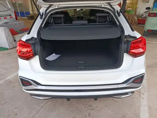 Audi Q2L — Фото автомобиля 18