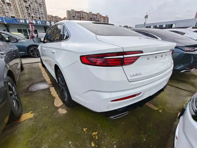 Geely Xingrui — Фото автомобиля 13