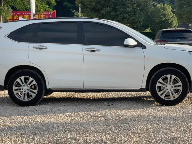 Haval M6 — Фото автомобиля 4