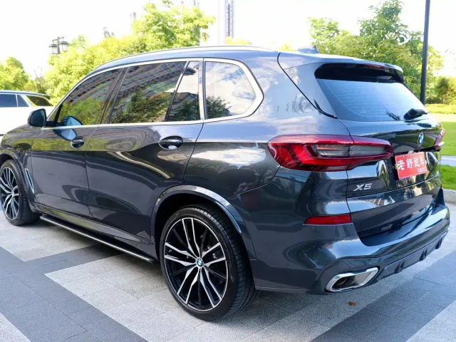 BMW X5 — Фото автомобиля 5
