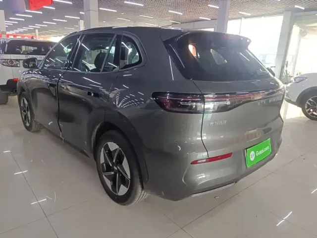 Geely Galaxy E5 — Фото автомобиля 4