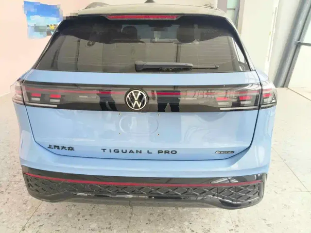 Volkswagen Tiguan L — Фото автомобиля 5