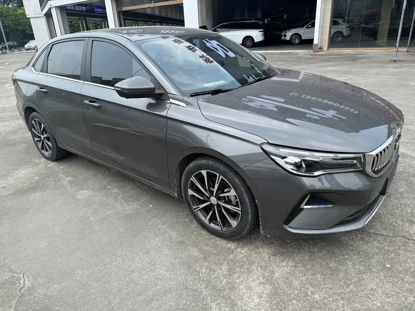 Geely Emgrand 2025 4th Gen 1.5L CVT Soaring Dragon Edition — Фото автомобиля 3