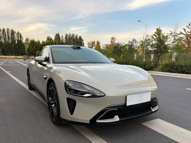 Xiaomi SU7 — Фото автомобиля 3