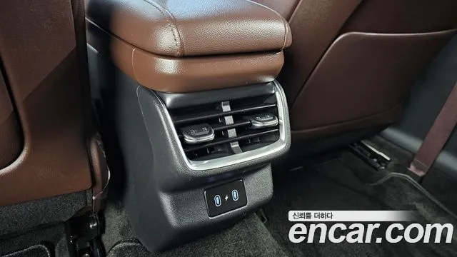 Hyundai Grandeur GN7 — Фото автомобиля 30
