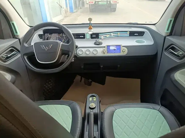 Wuling Hongguang Mini EV — Фото автомобиля 9