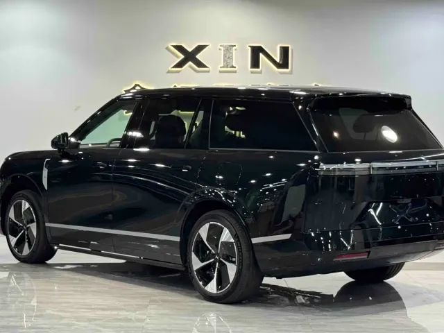 Xpeng GX — Фото автомобиля 4