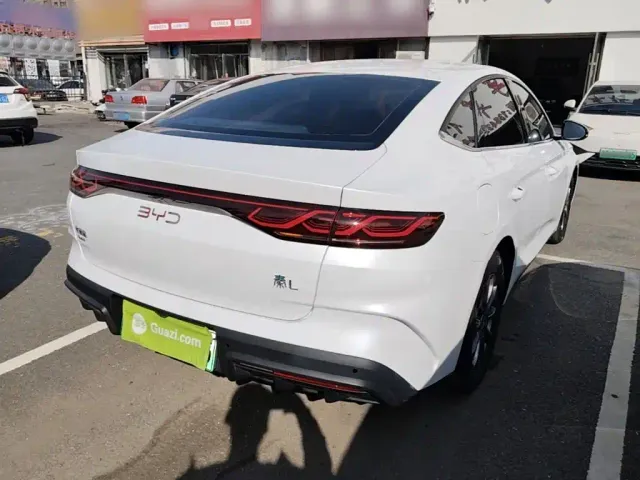 BYD Qin L — Фото автомобиля 6