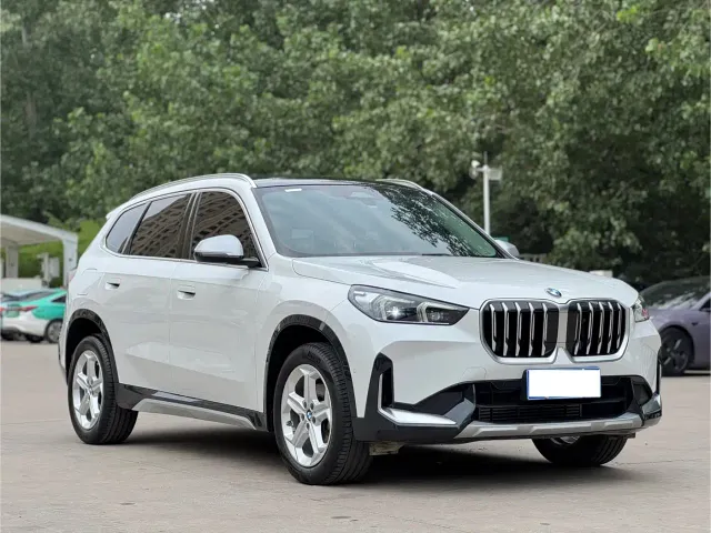 BMW X1 — Фото автомобиля 3