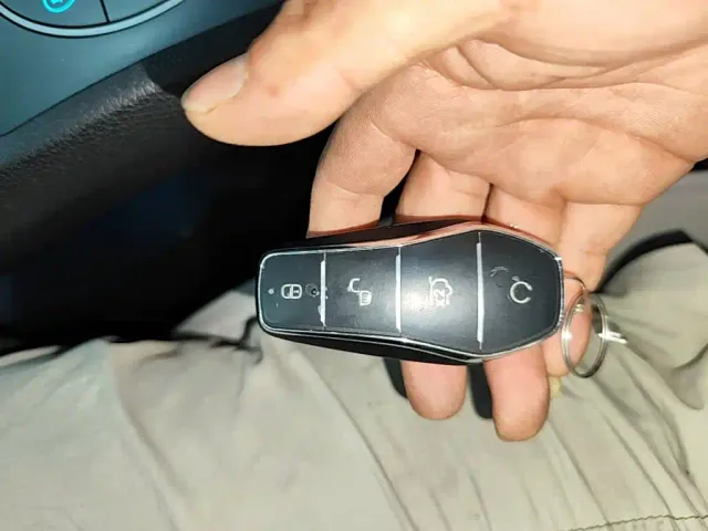 BYD Seal 05 DM-i — Фото автомобиля 8