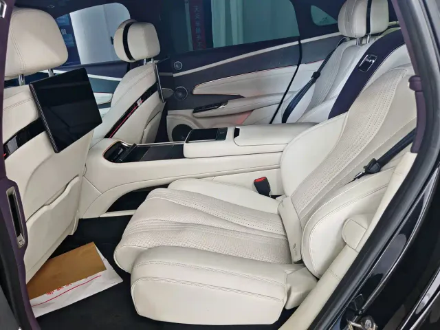 BYD U7 — Фото автомобиля 9