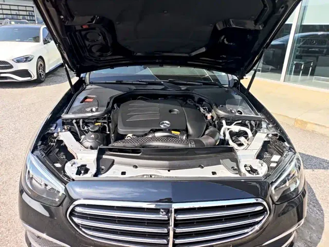 Mercedes-Benz E-Class — Фото автомобиля 19