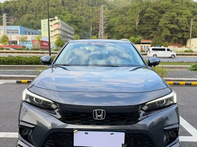 Honda Civic — Фото автомобиля 2