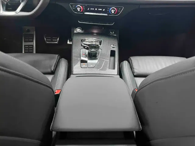 Audi Q5L — Фото автомобиля 24