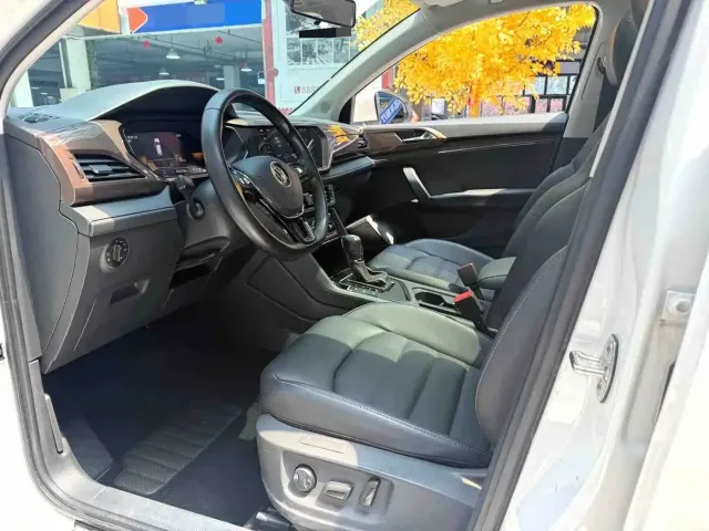 Volkswagen Tharu — Фото автомобиля 7