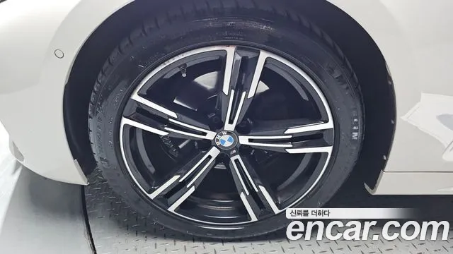 BMW 4 Series G22 — Фото автомобиля 4
