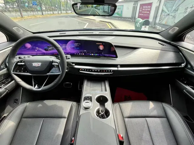 Cadillac XT5 — Фото автомобиля 6