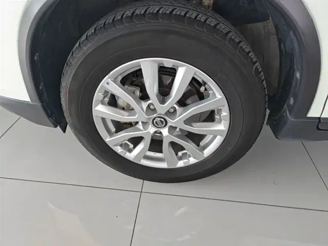 Nissan X-Trail — Фото автомобиля 22