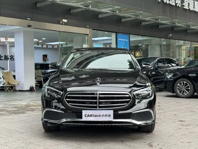 Mercedes-Benz Mercedes-Benz E-Class 2021 E 300 L Fashion — Фото автомобиля 2
