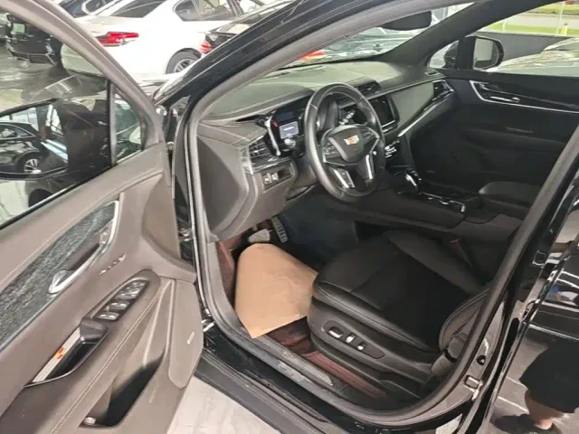 Cadillac XT5 — Фото автомобиля 15