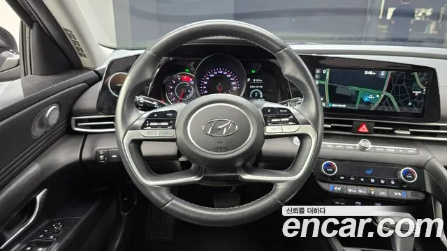 Hyundai AVANTE Avante (CN7) — Фото автомобиля 13