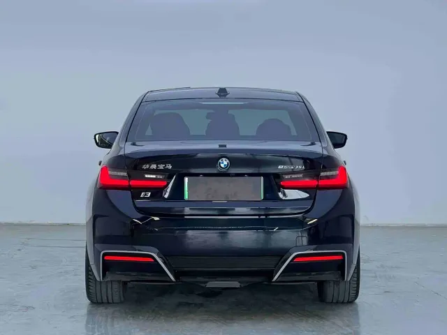 BMW i3 — Фото автомобиля 2