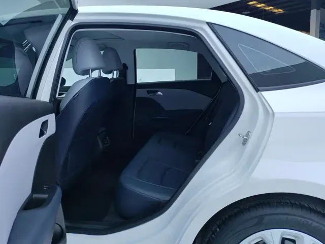 Chevrolet Monza — Фото автомобиля 11