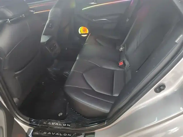 Toyota Avalon — Фото автомобиля 16