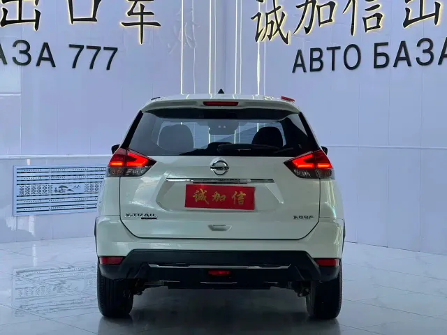 Nissan X-Trail — Фото автомобиля 5