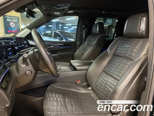 Cadillac Escalade Escalade 5 поколение — Фото автомобиля 12