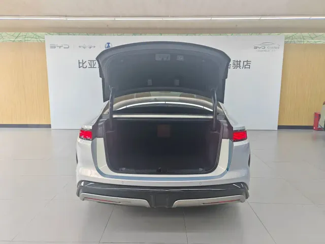 BYD Han L — Фото автомобиля 7