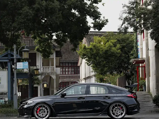 Honda Civic — Фото автомобиля 4