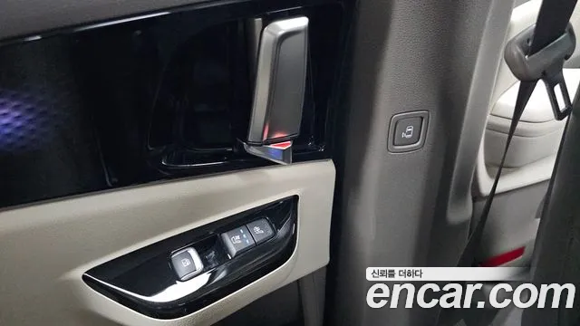 Kia Canival Carnival 4 поколение Бензин 9 мест Signature — Фото автомобиля 18
