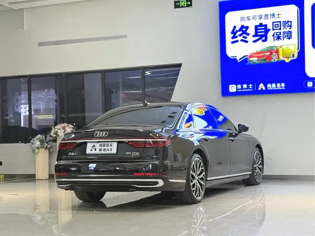 Audi A8 — Фото автомобиля 16