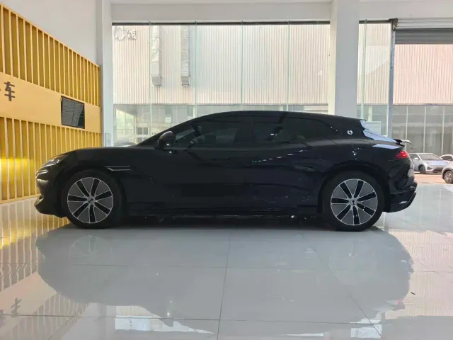 Denza Denza Z9GT 2024 Model 1100 AWD Max Edition — Фото автомобиля 11