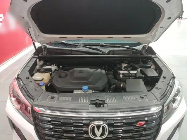 Changan CS75 — Фото автомобиля 10