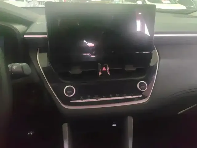 Toyota Frontlander — Фото автомобиля 13