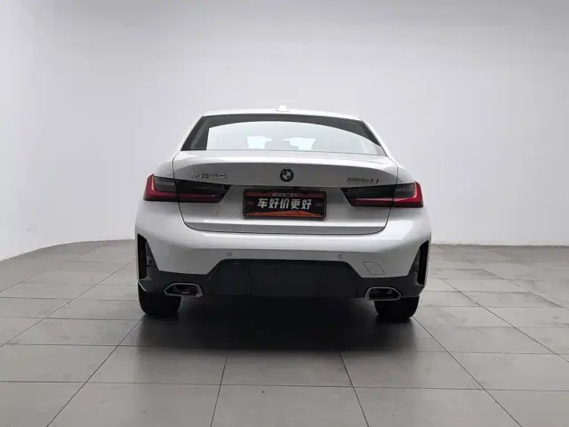 BMW 3 Series — Фото автомобиля 4