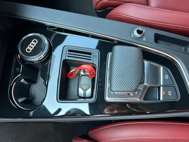 Audi A4L — Фото автомобиля 15