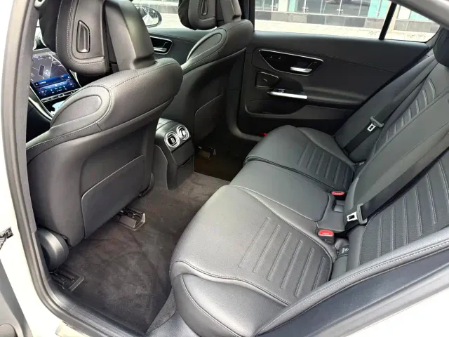 Mercedes-Benz C-Class — Фото автомобиля 6