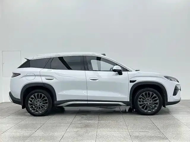 BYD Song Ultra — Фото автомобиля 7