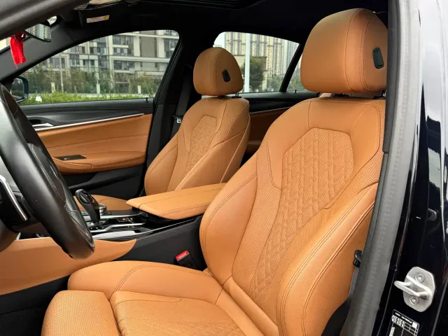 BMW 5 Series — Фото автомобиля 6