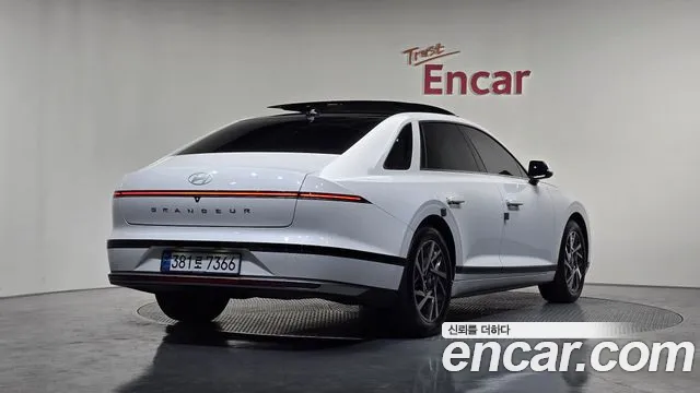Hyundai Grandeur GN7 — Фото автомобиля 2