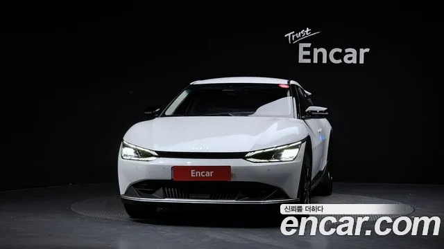 Kia EV6 — Фото автомобиля 3