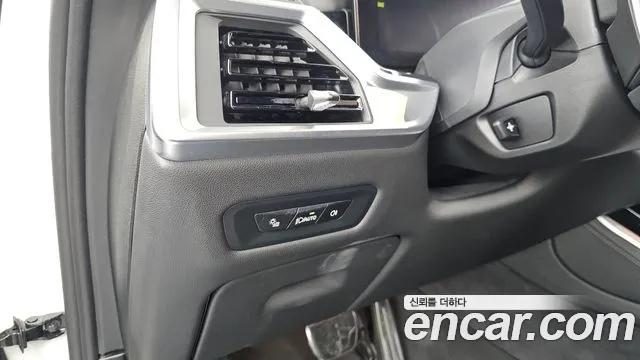 BMW X5 xDrive 40i M Sport — Фото автомобиля 30