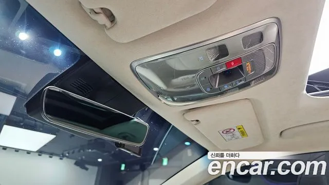 Genesis GV70 2.5T Бензин 2WD — Фото автомобиля 17