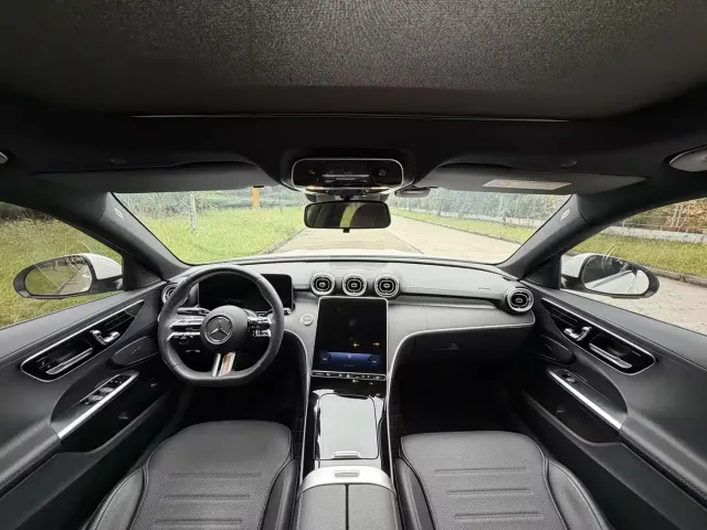 Mercedes-Benz C-Class — Фото автомобиля 11