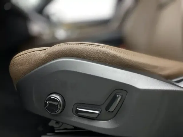 Volvo XC90 — Фото автомобиля 25